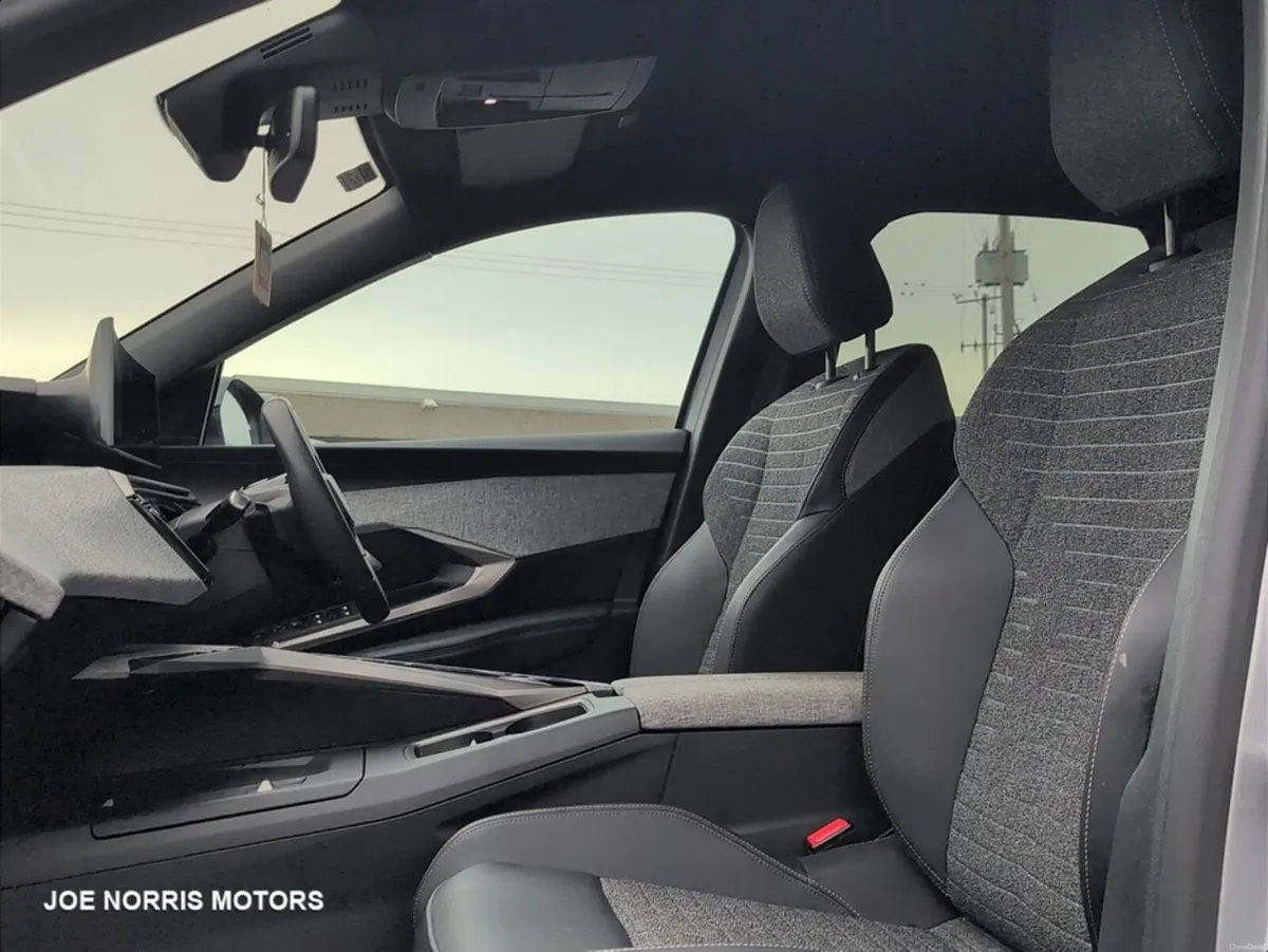 Peugeot 3008 STD ALLURE MHEV 136 BHP - Image 2