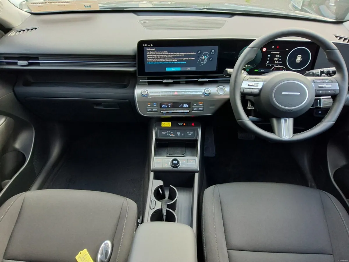 Hyundai KONA ELEGANCE HYBRID ** SHOWROOM DISPLAY M - Image 5