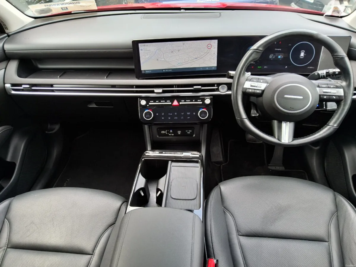 Hyundai Tucson EXECUTIVE PLUS Hybrid ** SIDE STEPS - Image 5