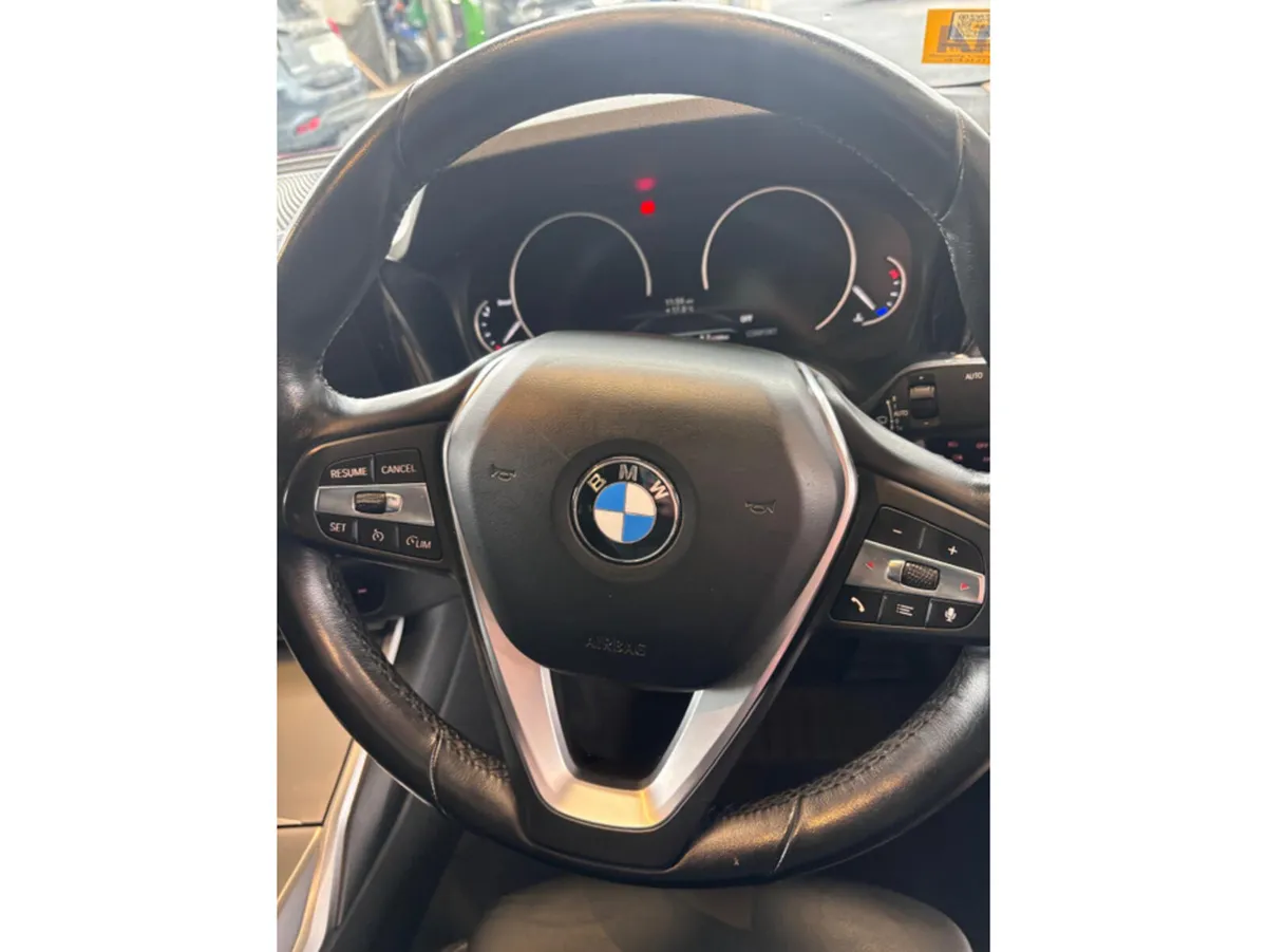 BMW 3-Series D SPORT 3SSG 4DR AUTO - Image 6