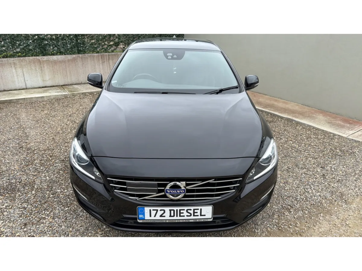 Volvo V60 D4 auto - Image 2