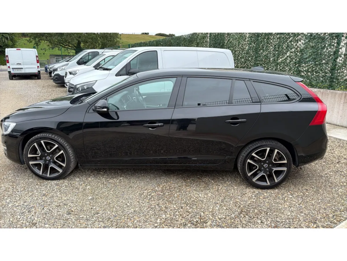 Volvo V60 D4 auto - Image 4