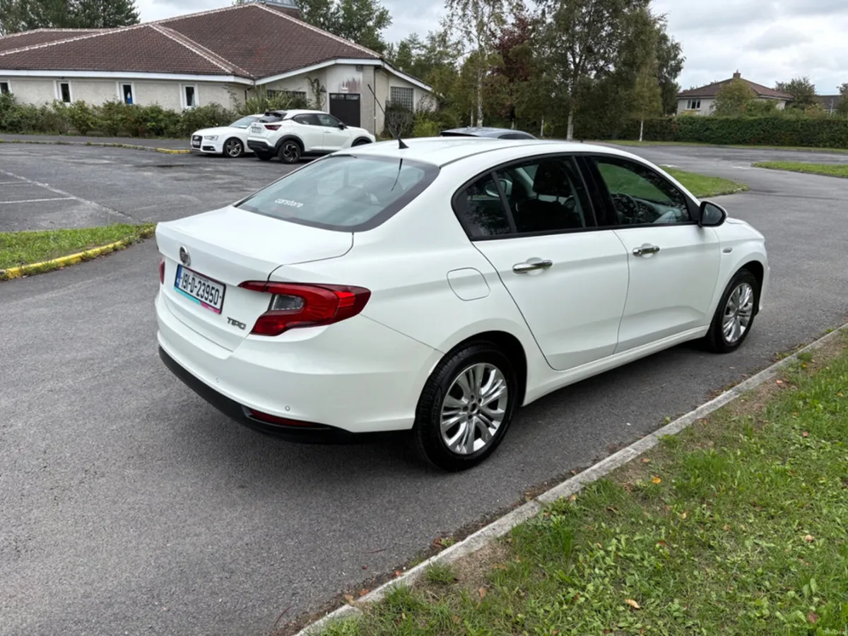Fiat Tipo SD 1.3 MJ 95BHP EASY 4DR - Image 3