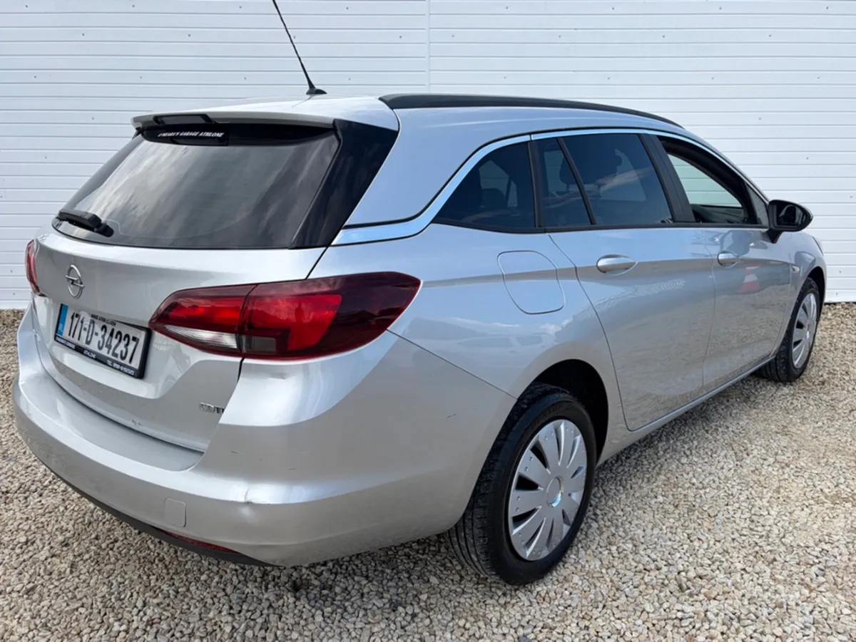 Opel Astra SPORTS TO TOURER SC 1.6 CDTI 110PS 5DR - Image 2