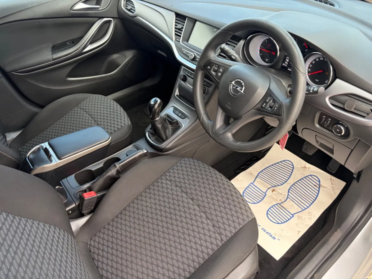 Opel Astra SPORTS TO TOURER SC 1.6 CDTI 110PS 5DR - Image 4