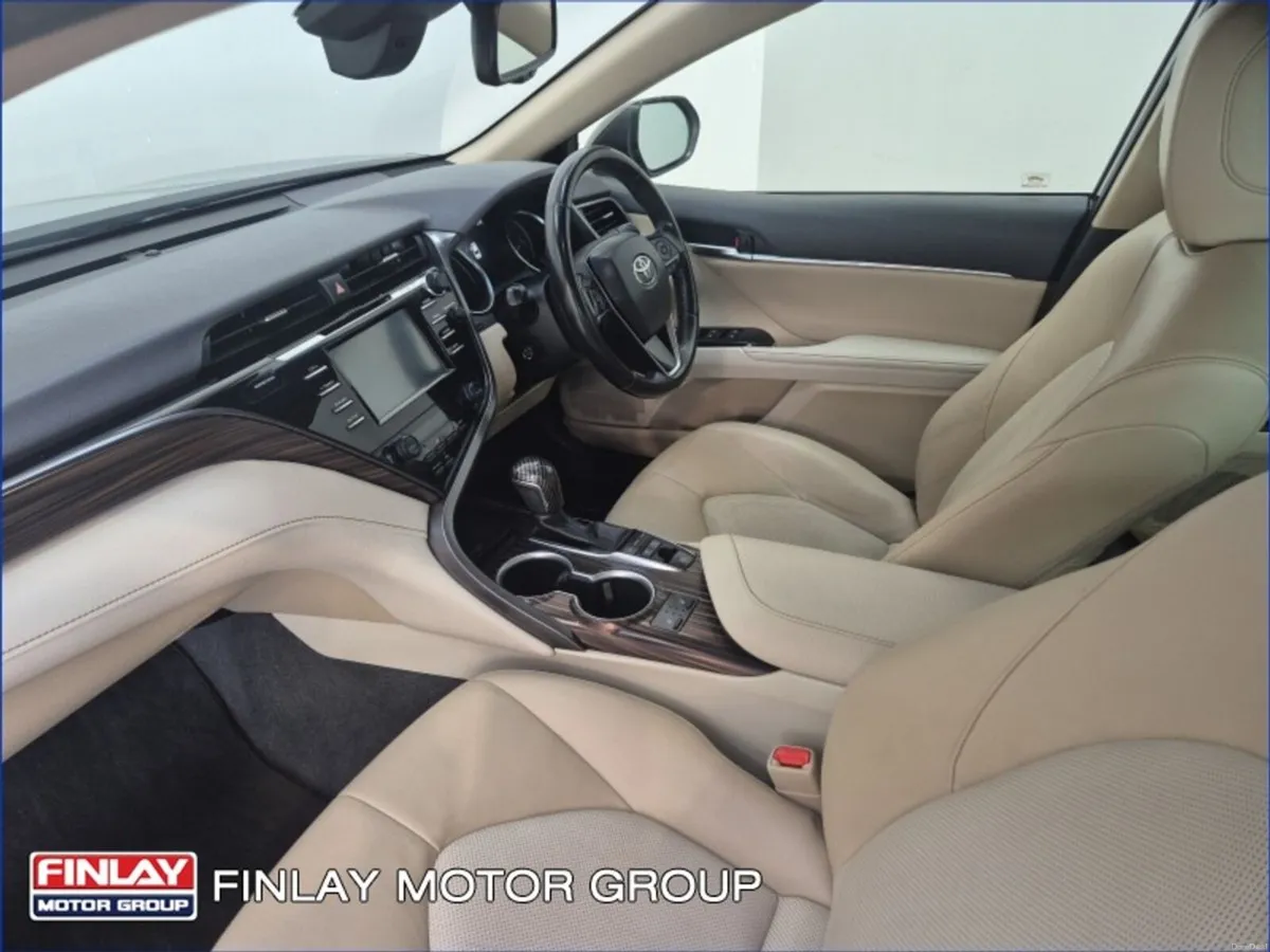 Toyota Camry 2.5 Camry Hybrid Platinum-  IRISH CAR - Image 4