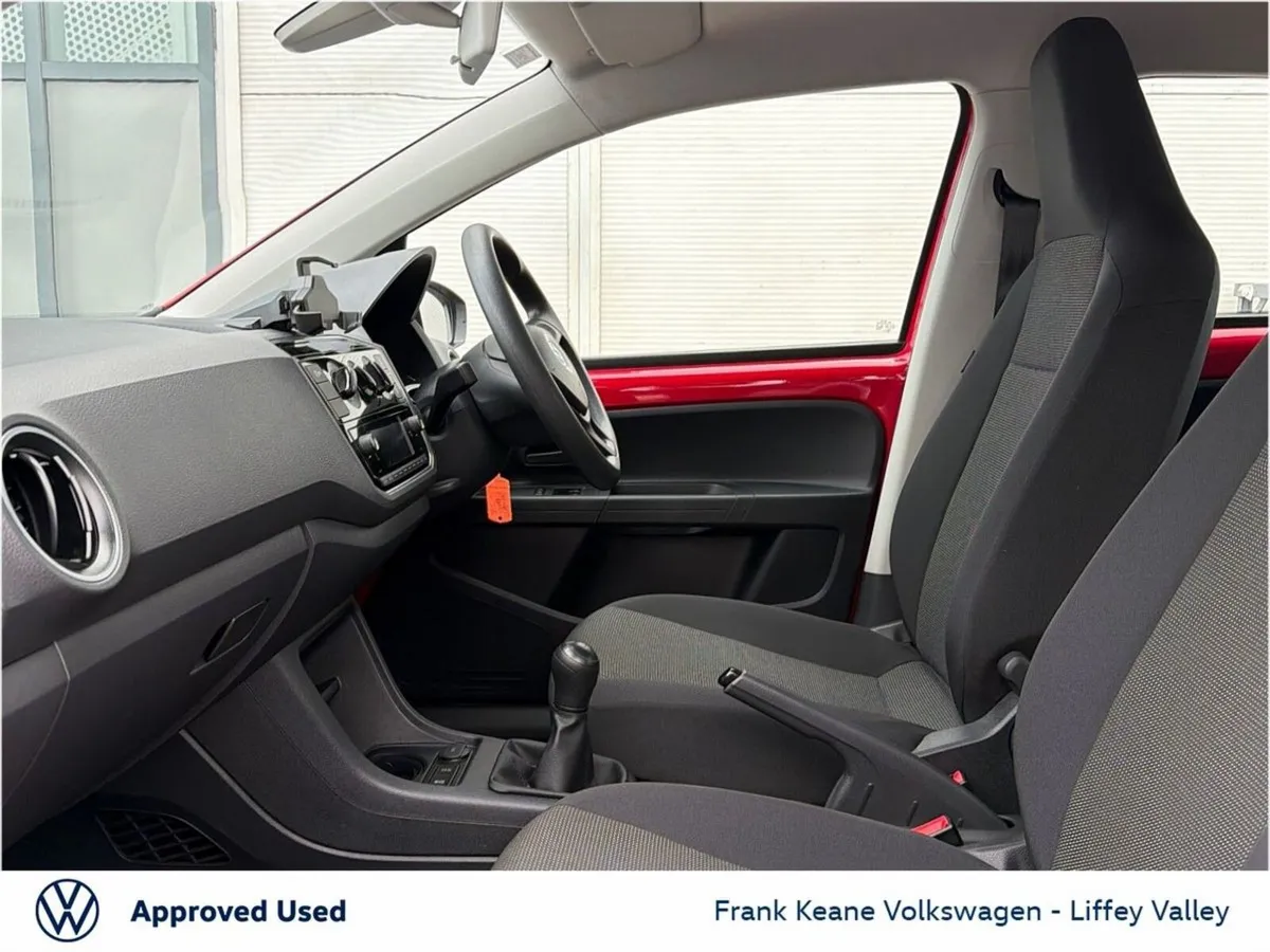 Volkswagen up! 1.0 60BHP TAKE UP - Image 4