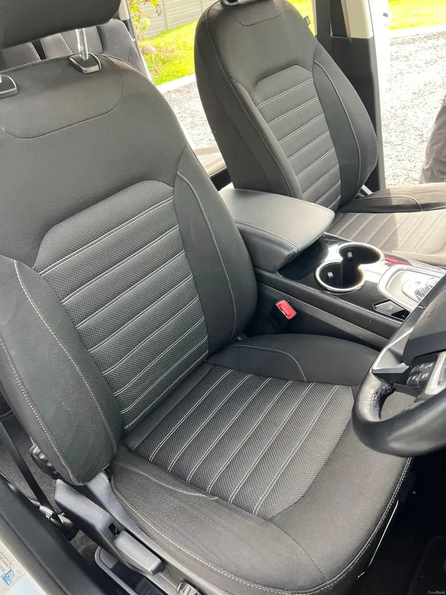 Ford Galaxy 2021 - Image 3