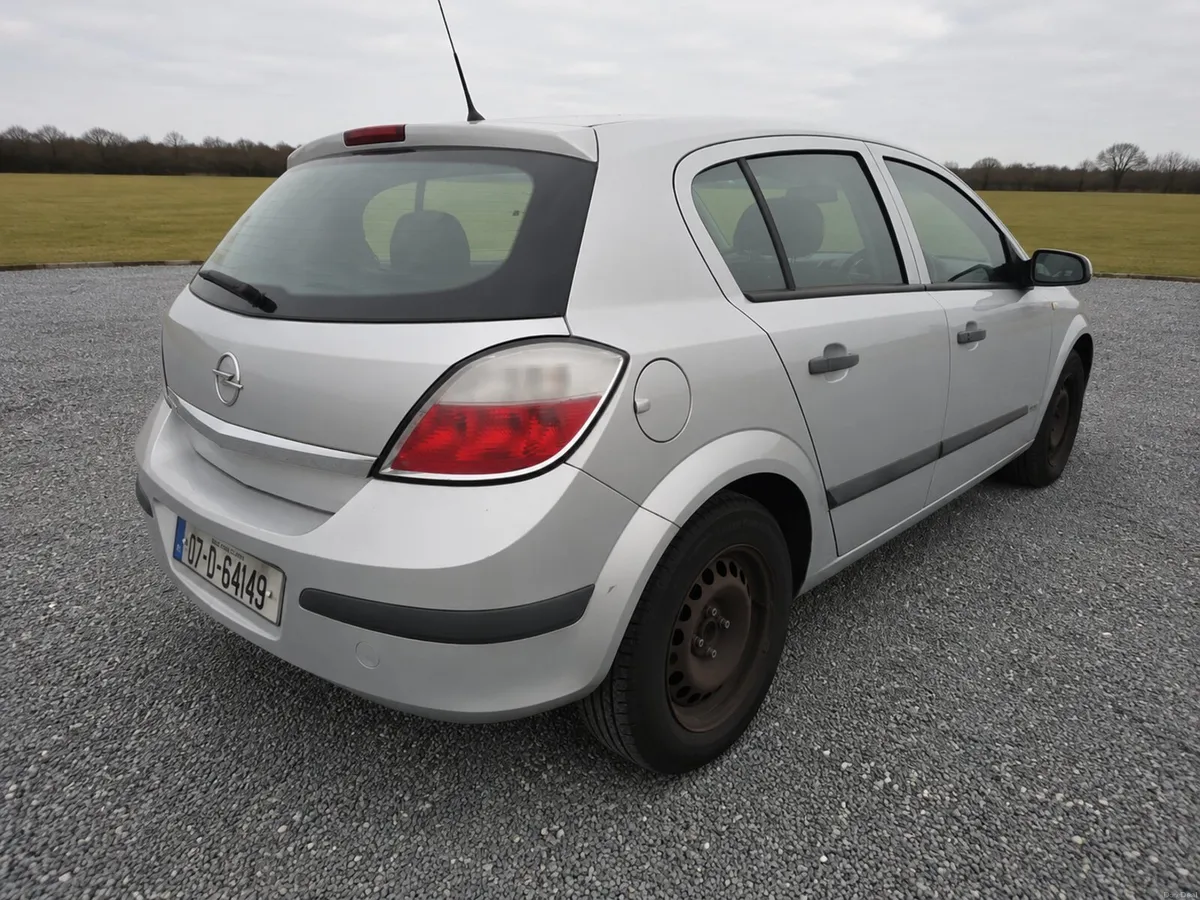 2007 Opel Astra 1.4 petrol - Irish car - Image 4