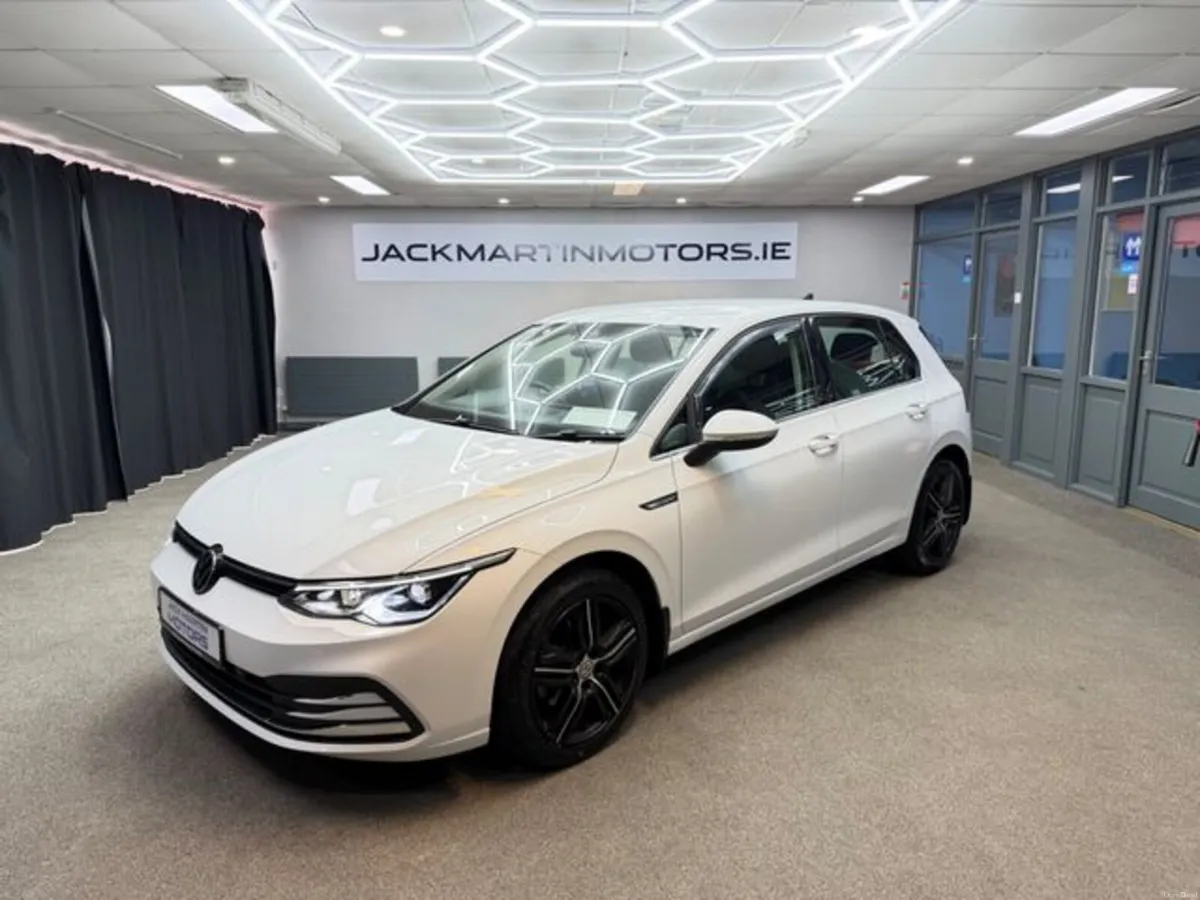 Volkswagen Golf Style 2.0 TDI 1 Owner - Image 1