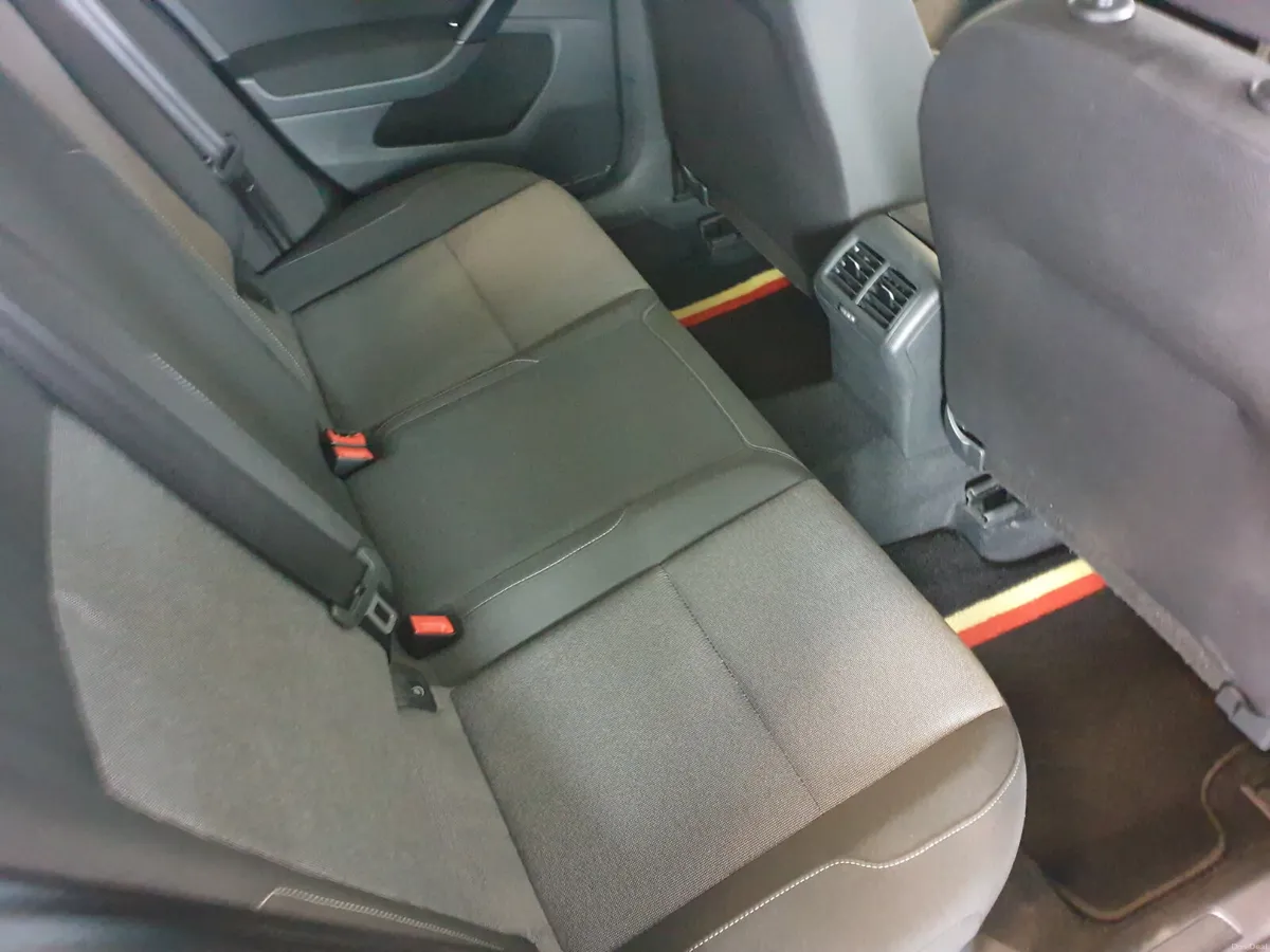 2017 VOLKSWAGEN GOLF 1.2 PETROL AUTO LOW KLMS - Image 5