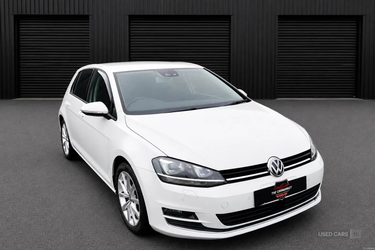 Volkswagen Golf 1.4 TSI Bluemotion Auto 5DR - Image 1