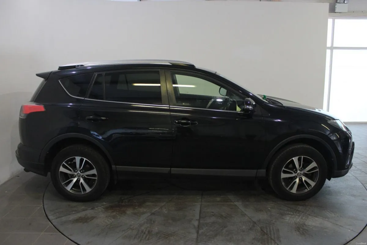 Toyota RAV4 2.0 D-4D (143) 2WD LUNA - TENDER 1 - Image 2