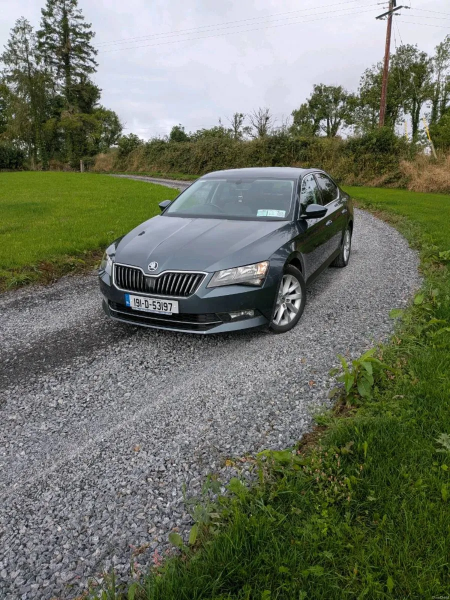 Skoda Superb - Image 2