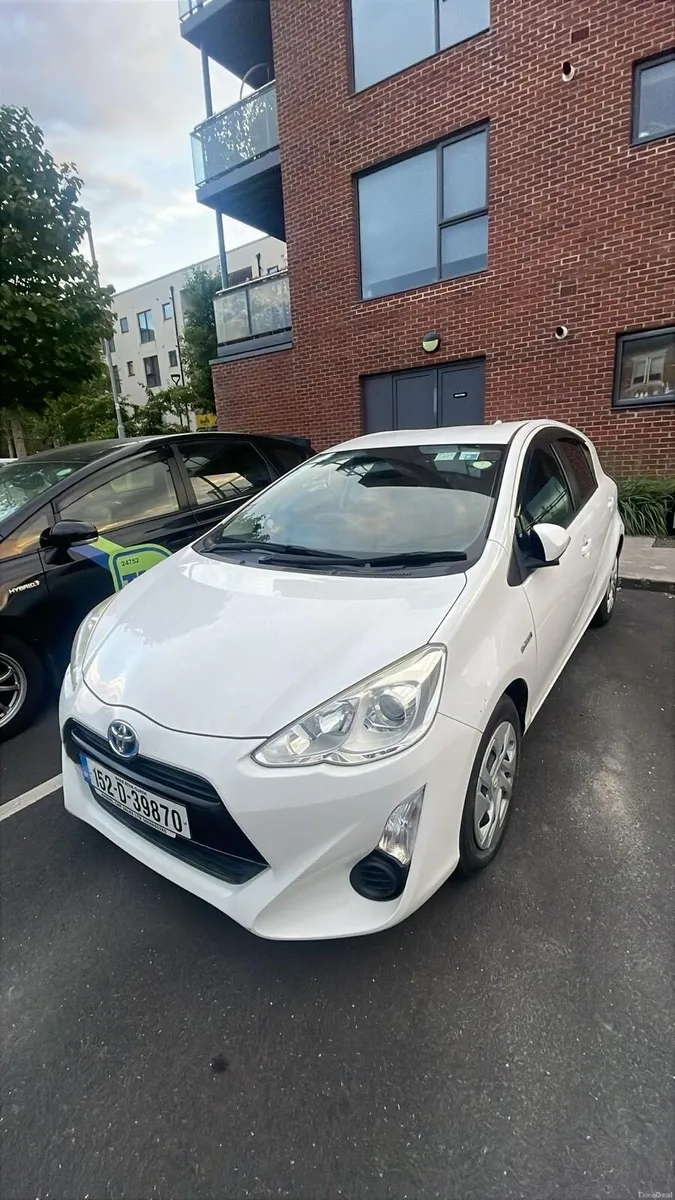 Toyota Aqua Hybrid Excellent condition New Arrival - Image 3
