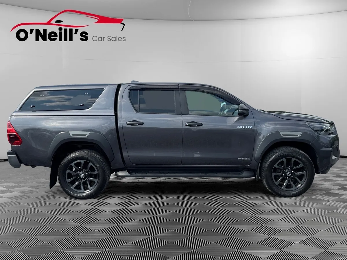 Toyota Hilux 2.8 INVINCIBLE AUTO 4DR NO VAT!!#446 - Image 6