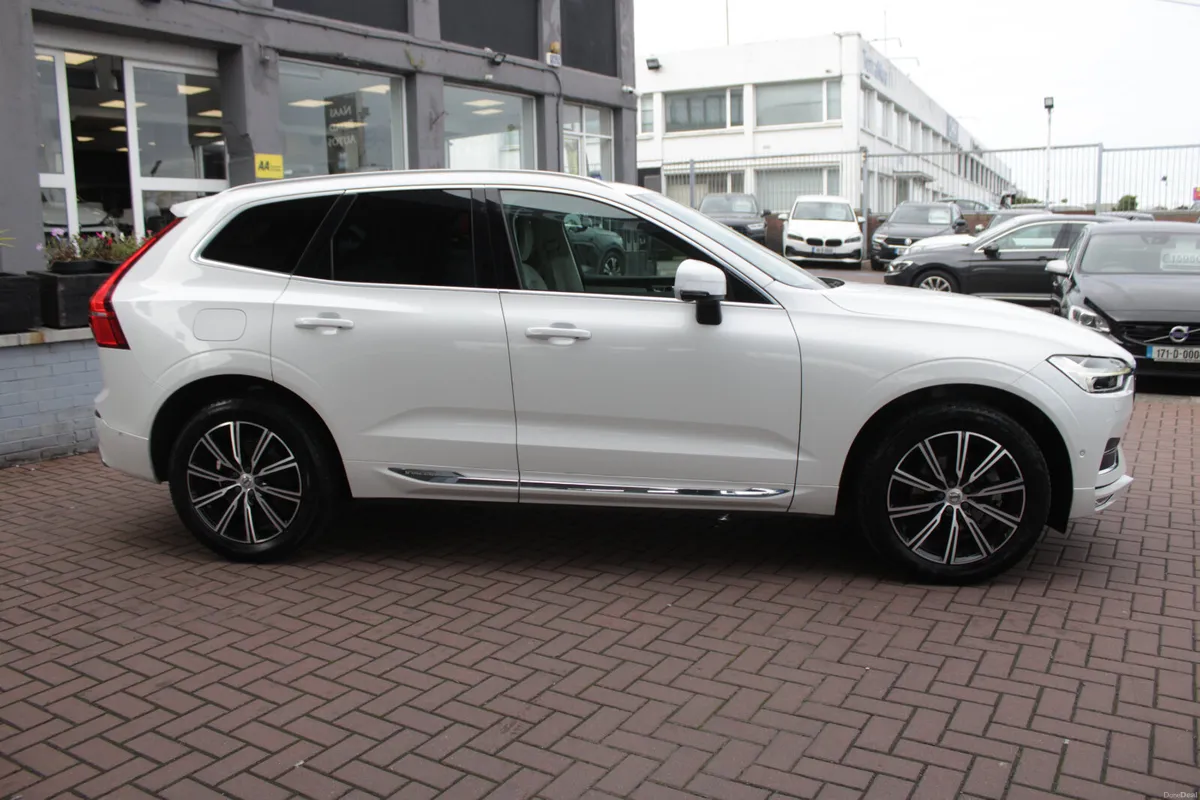 2.0D4 INSCRIPTION AWD 4WD 5DR ESTATE AUTO HUGE SPE - Image 3