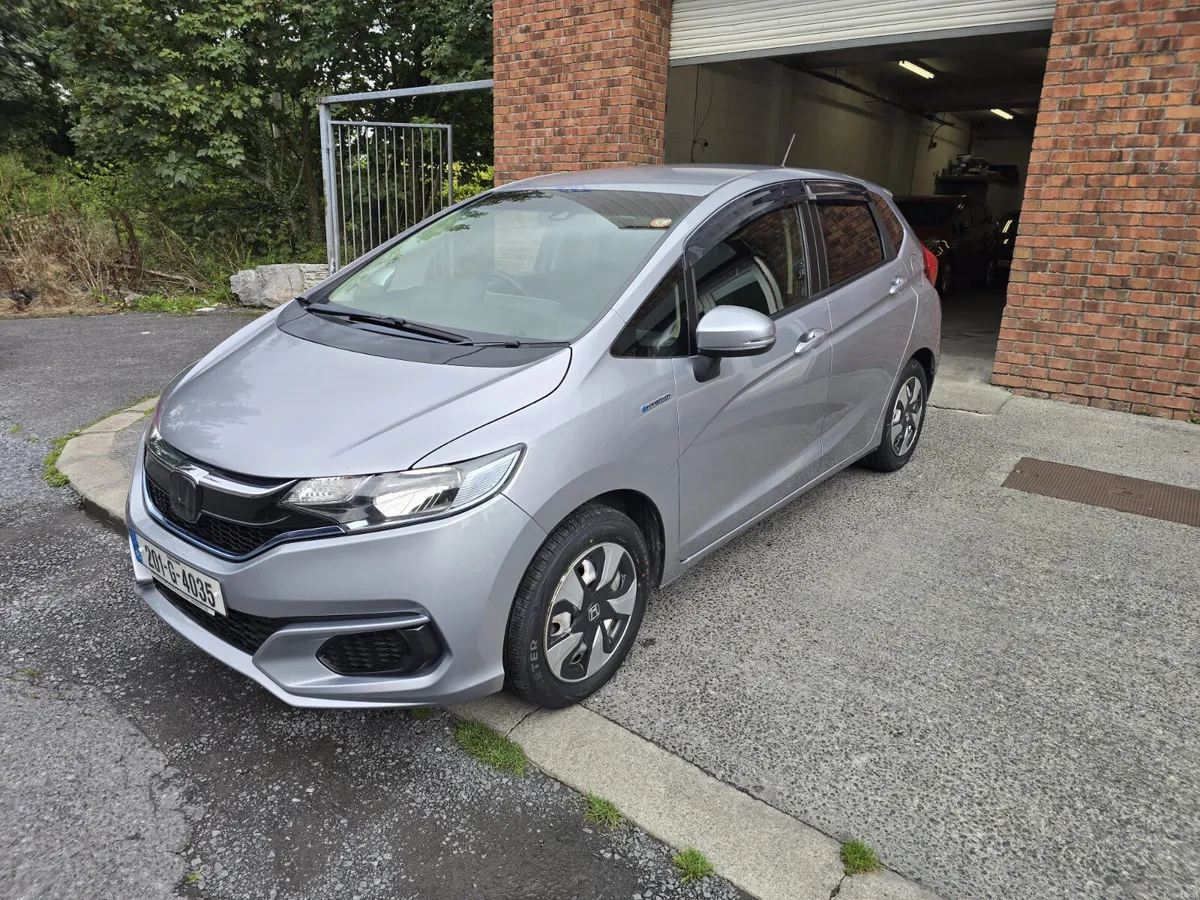 Honda Fit 1.5L Hybrid 2020 - Image 3