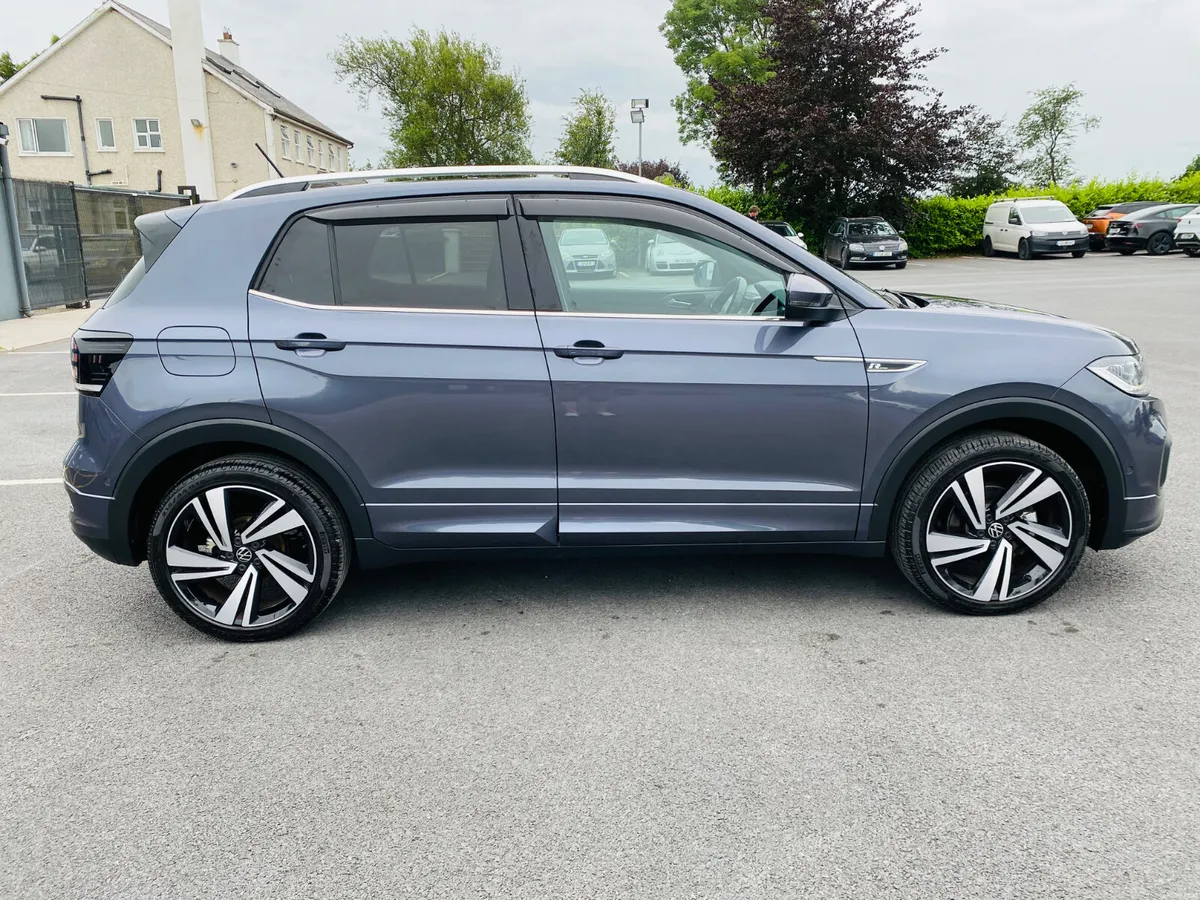 VOLKSWAGEN T-CROSS R-LINE DSG AUTO 1.0 TSI 2023 - Image 4