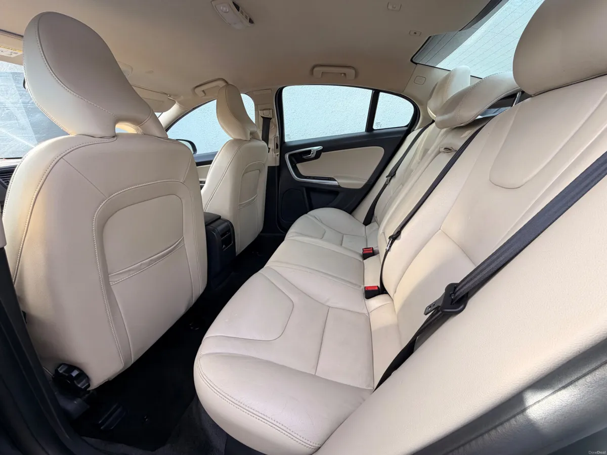 Volvo S60 Automatic immaculate condition - Image 6