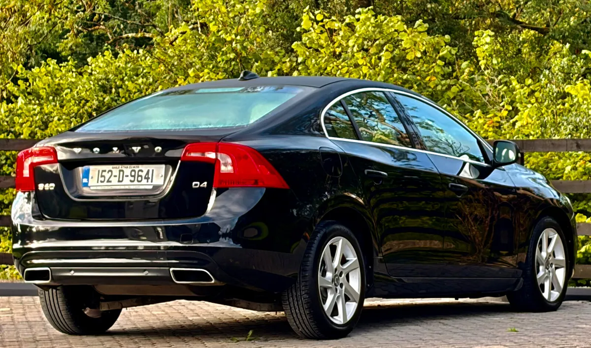 Volvo S60 Automatic immaculate condition - Image 3