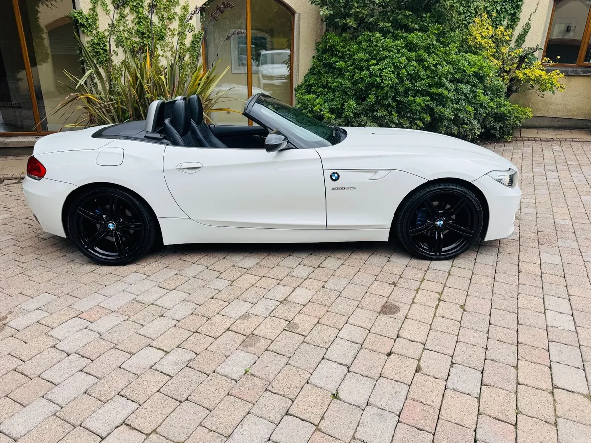 2013 BMW Z4 2.0L M Sport Auto - MEGA NI CAR - GORG - Image 4
