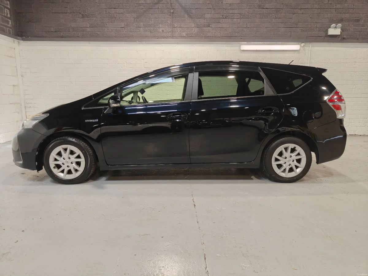 2015 TOYOTA PRIUS 7 SEATER HYBRID AUTOMATIC - Image 4