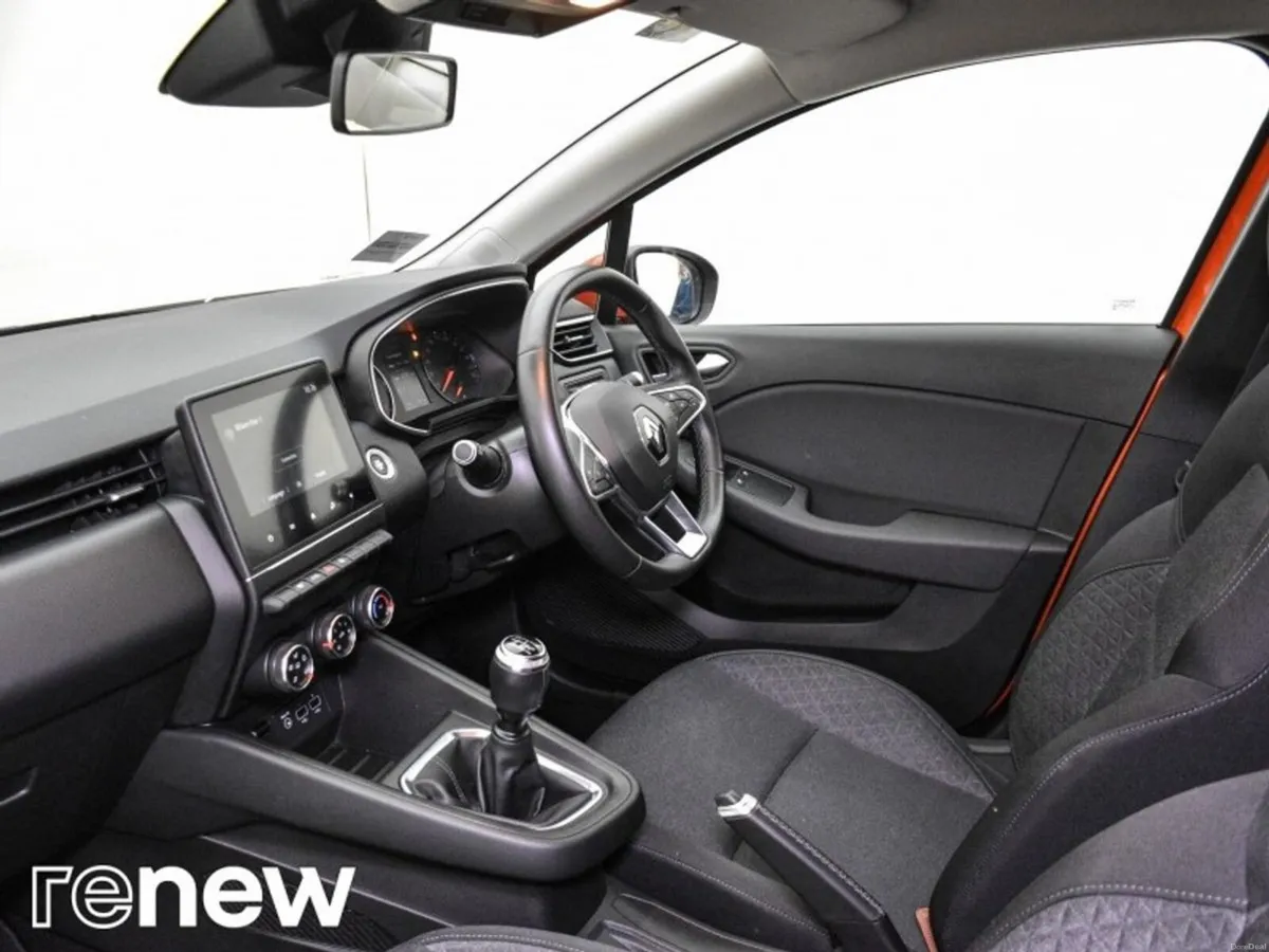 Renault Clio Iconic TCe 100 MY19 - Image 5