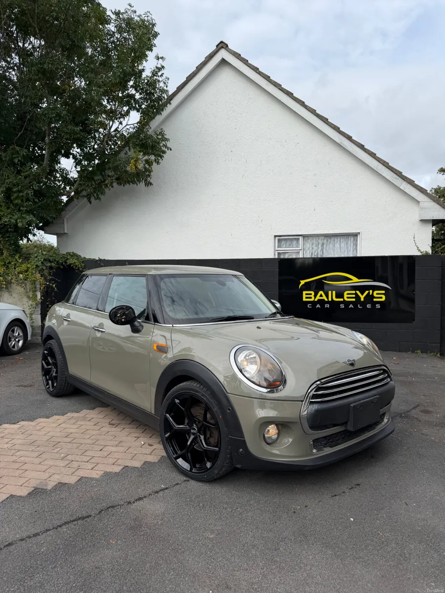 Mini 2018 1.5 Auto - Image 2