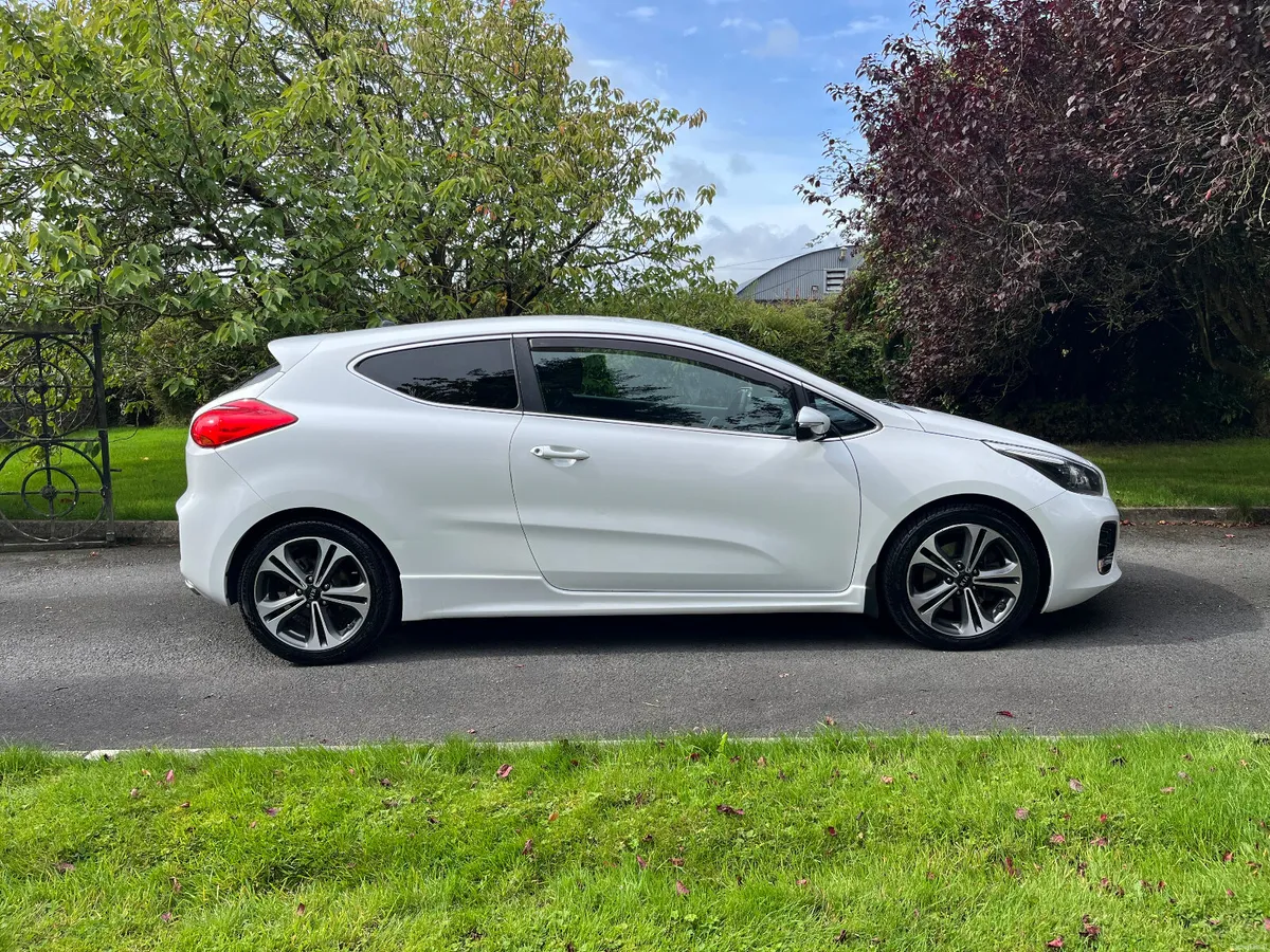 Kia Ceed 2017 DIESEL GT-LINE - Image 2