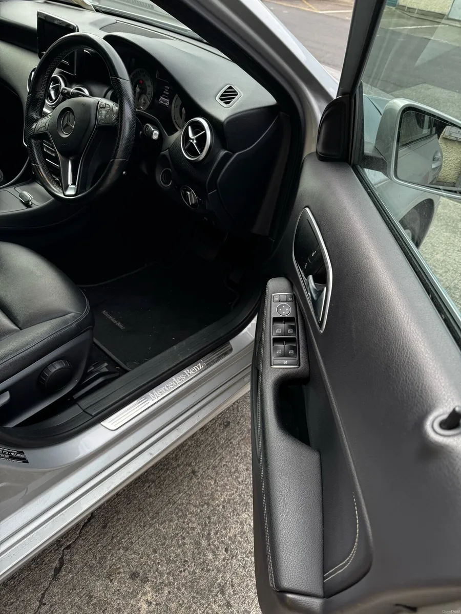 Mercedes-Benz A180d Sport Edition - Automatic - Image 3