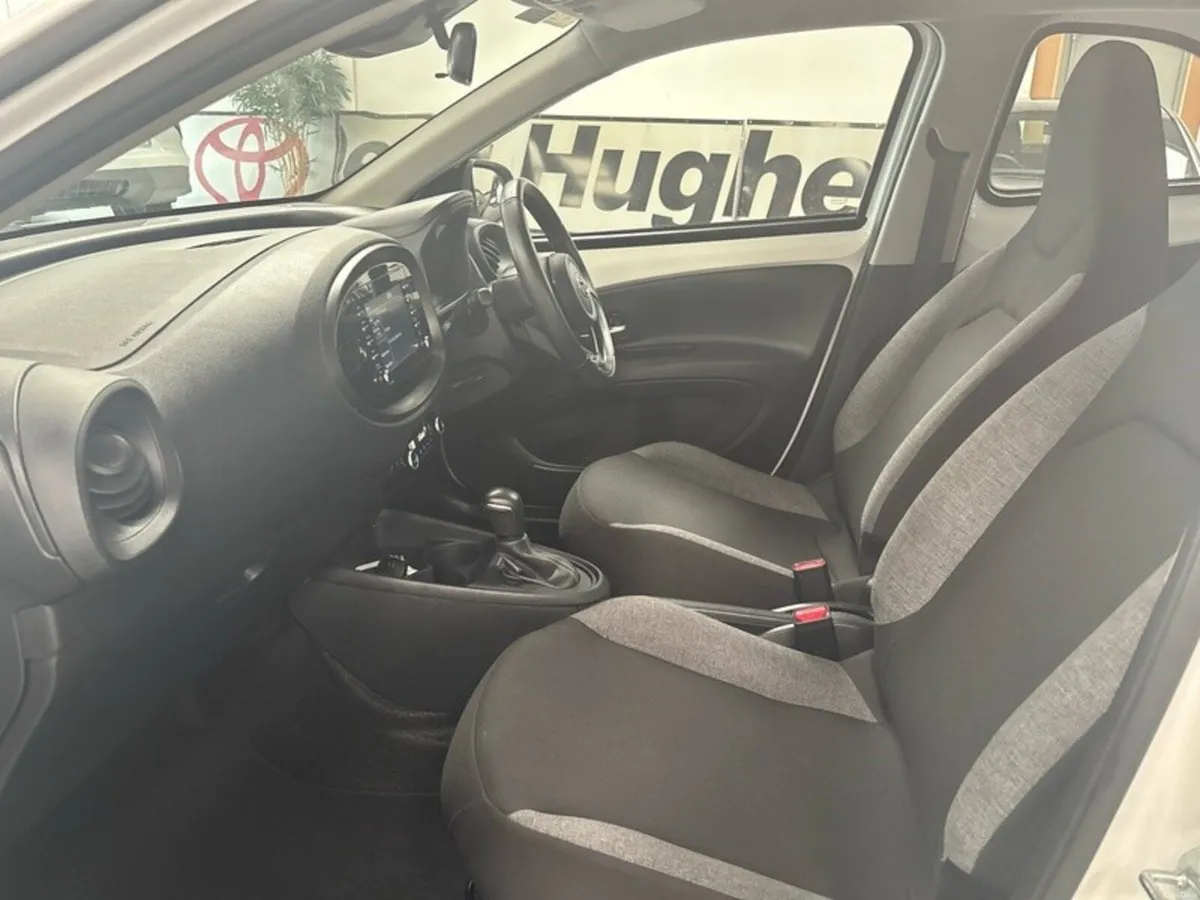 Toyota Aygo X AYGO X AUTOMATIC - Image 6