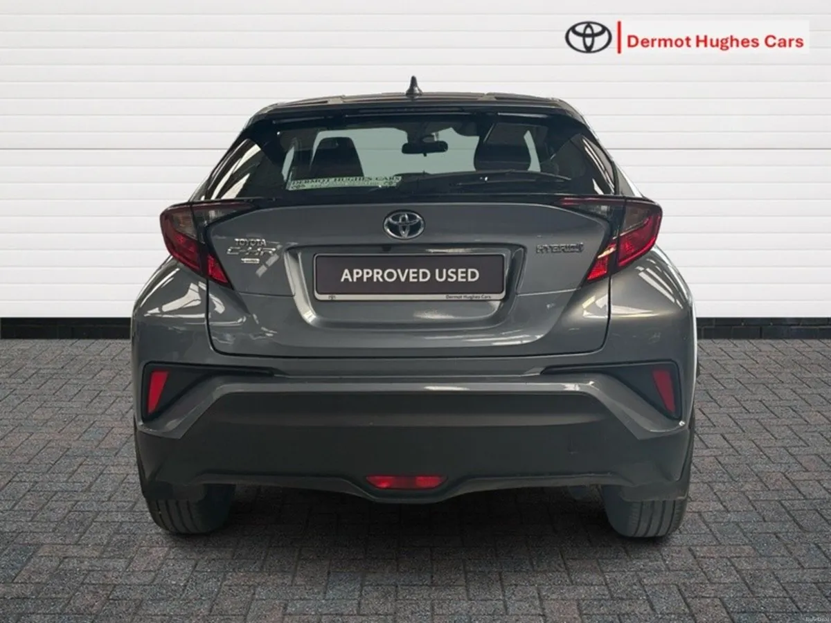 Toyota C-HR 1.8 - Image 4