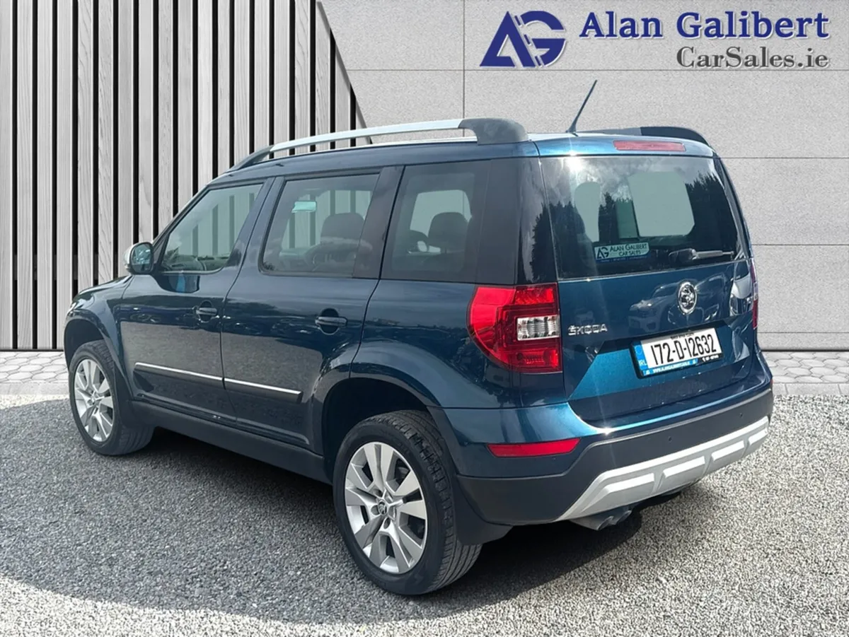 Skoda Yeti OUTDOOR 2.0 TDI FULL LEATHER & HEATED S - Image 2