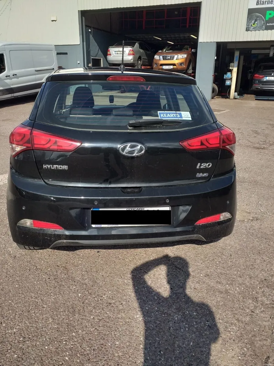 Hyundai i20 2015 - Image 2