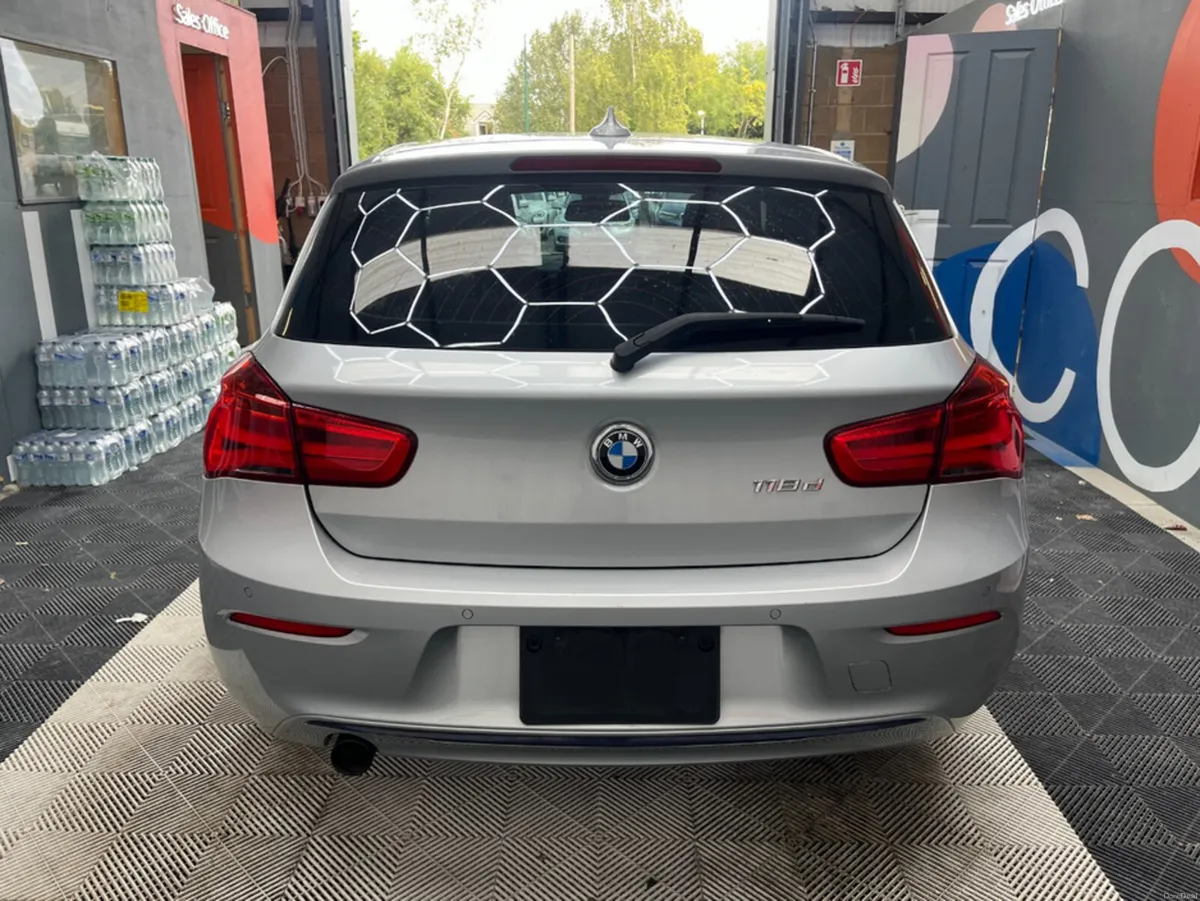 BMW 1-Series 2018 BMW 1 118D SPORTS 2.0 AUTOMATIC - Image 4