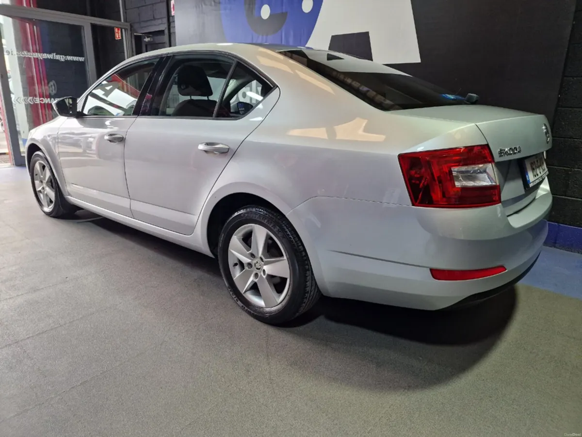 Skoda Octavia **ONLY 109 KM FROM NEW**GOOD AS NEW- - Image 6