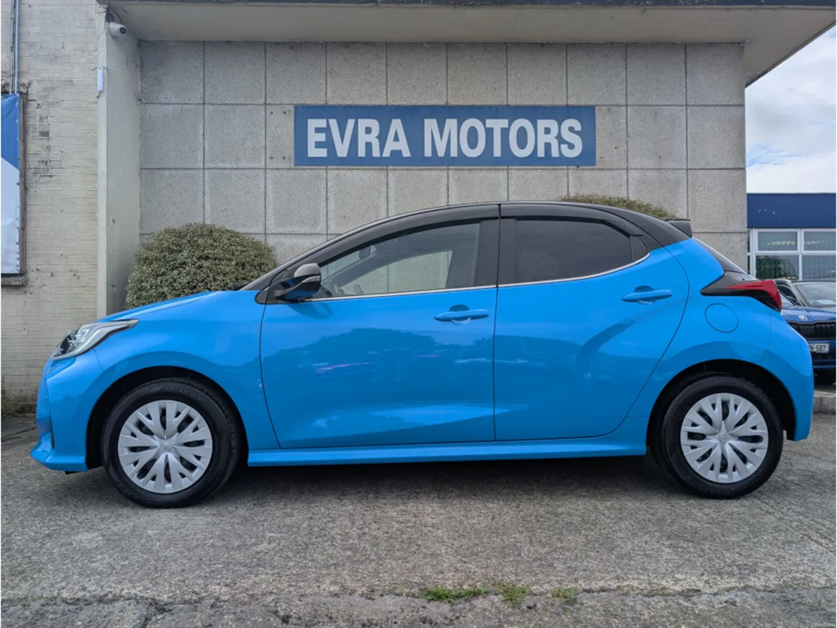 Toyota Yaris Z HYBRID AUTOMATIC 1.5 PETROL //LOW M - Image 5