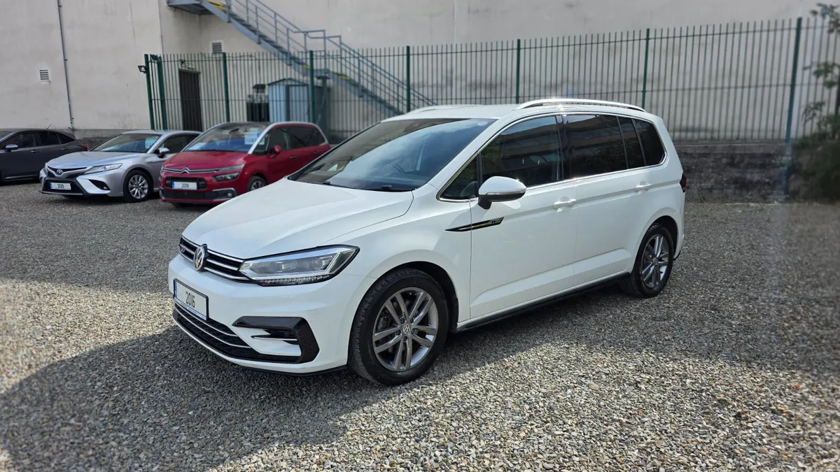 2016 VW Touran R-Line - Image 4
