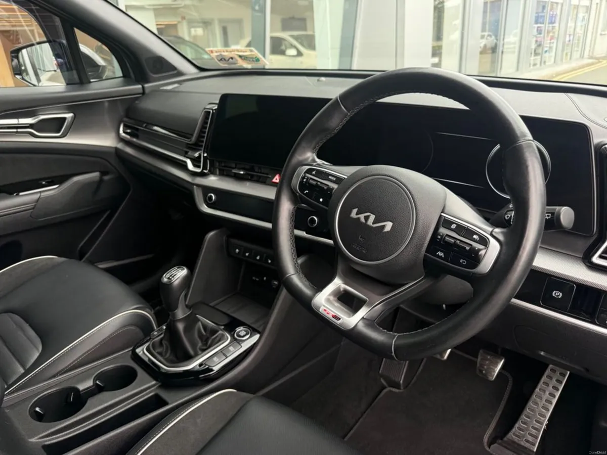 Kia Sportage GT Line 5DR - Image 2