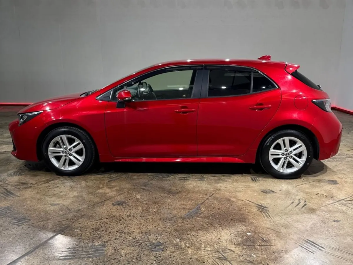 Toyota Corolla 1.8 HYBRID AUTOMATIC - FACTORY ALLO - Image 6
