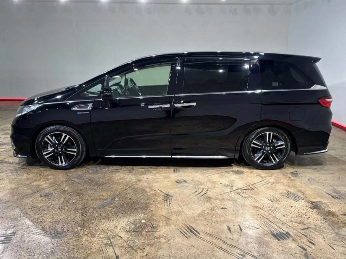 Honda Odyssey 2.0 HYBRID AUTOMATIC ABSOLUTE EDITIO - Image 6
