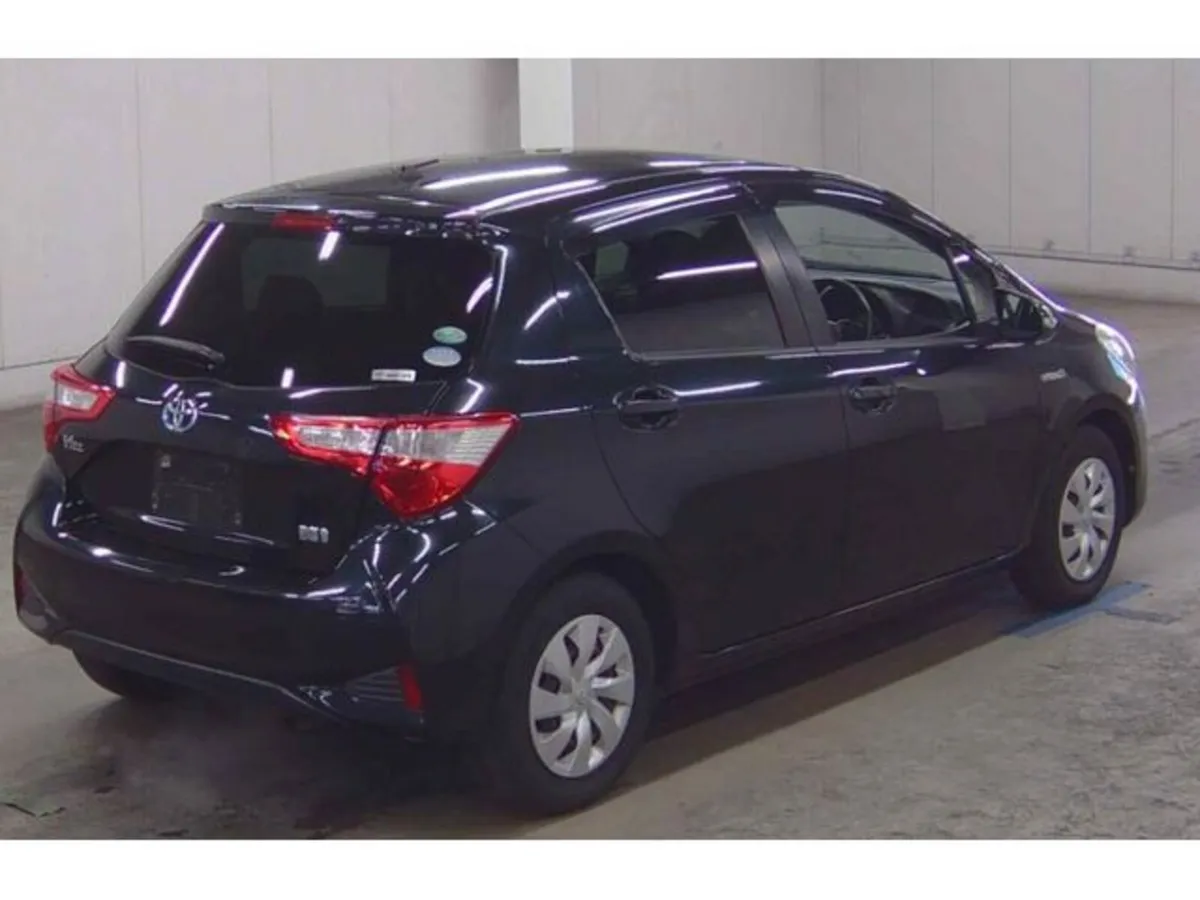 Toyota Vitz 1.5 Petrol Hybrid F Auto - Image 4