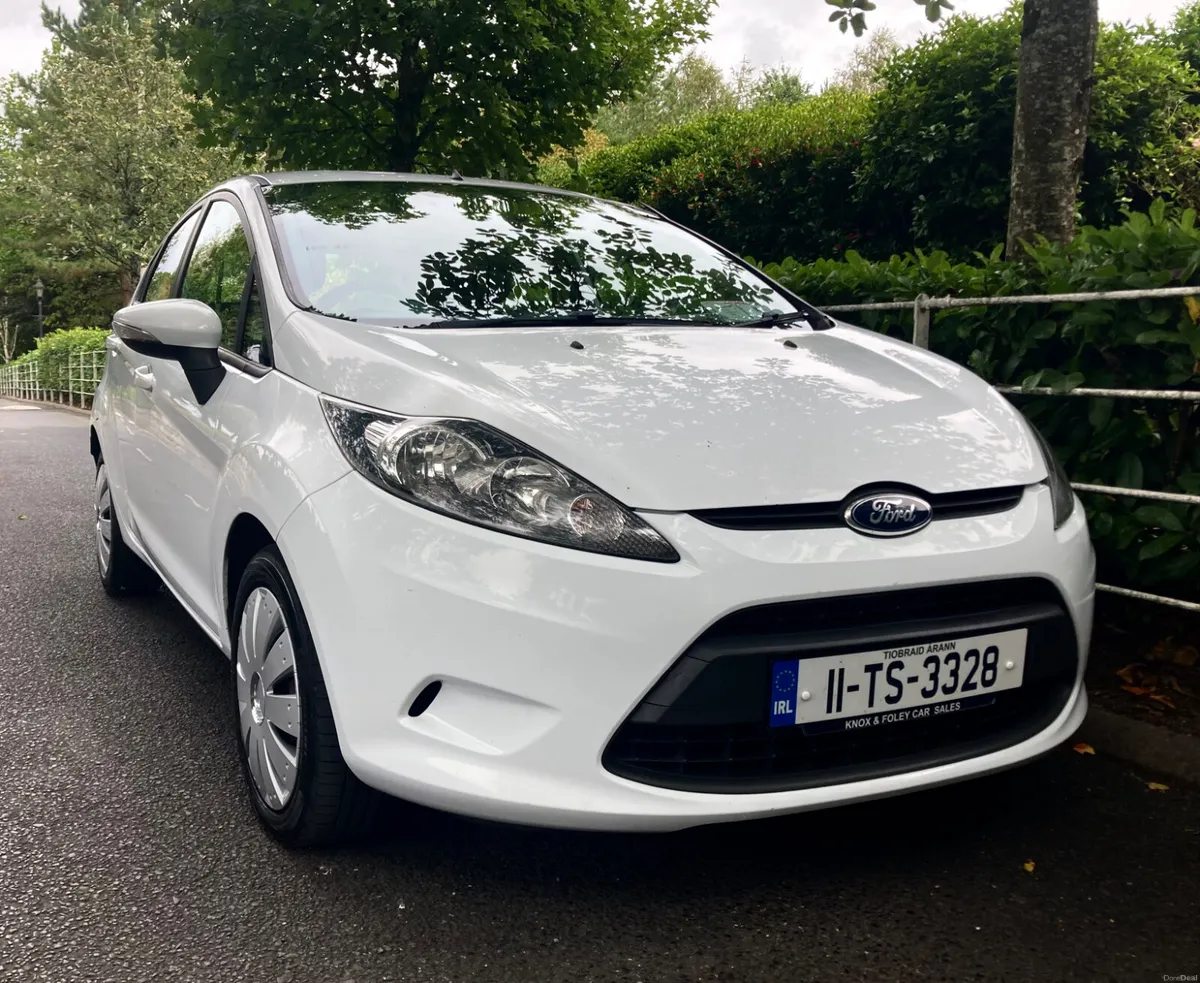 Ford Fiesta Style SE Edit 1.25 Perfect Starter Car - Image 1