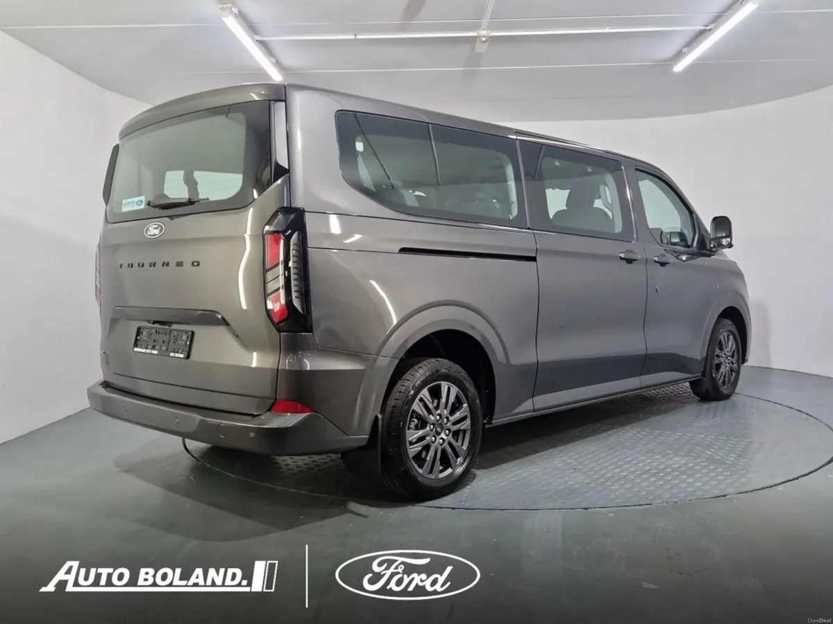 Ford Tourneo Custom 2.5L PHEV 232PS Automatic  FWD - Image 3