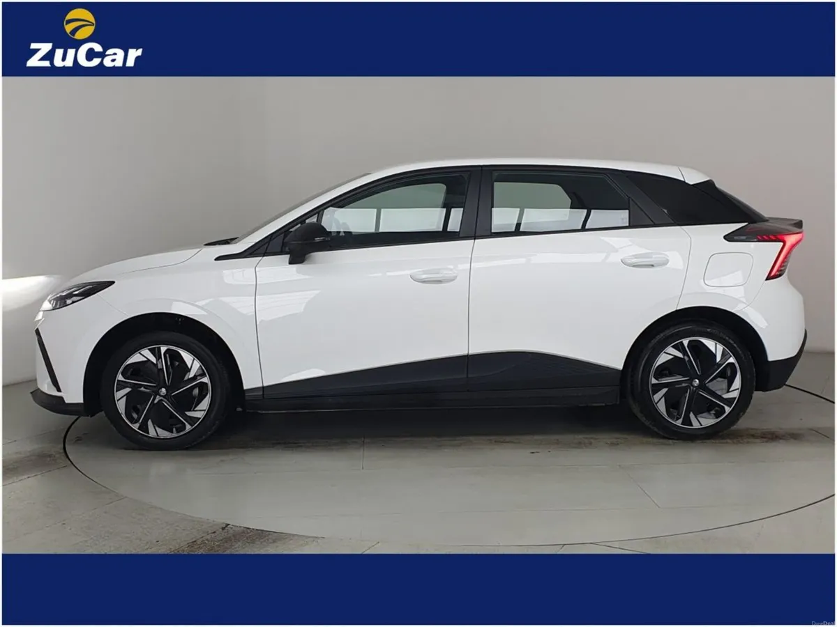 MG MG4 4 Se  SE  170 Electric 51kWh Auto - Image 5