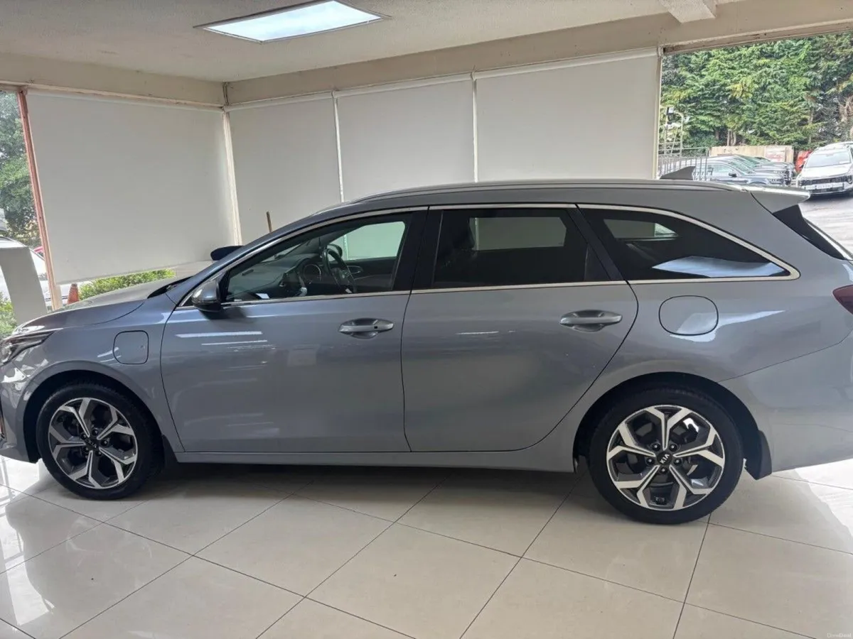 Kia Ceed Wagon PHEV Auto - Image 4