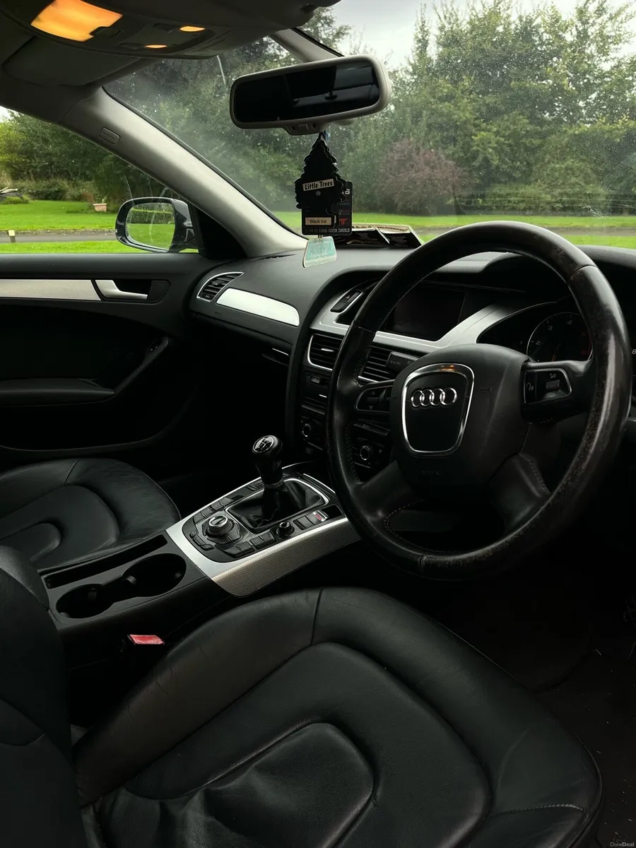 Car - Image 5