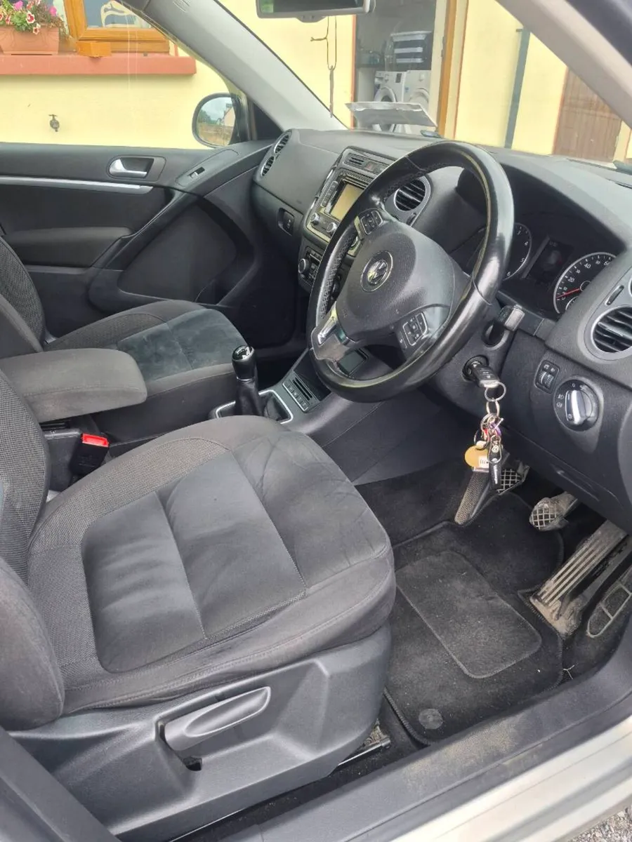 2015 VW Tiguan - Image 5