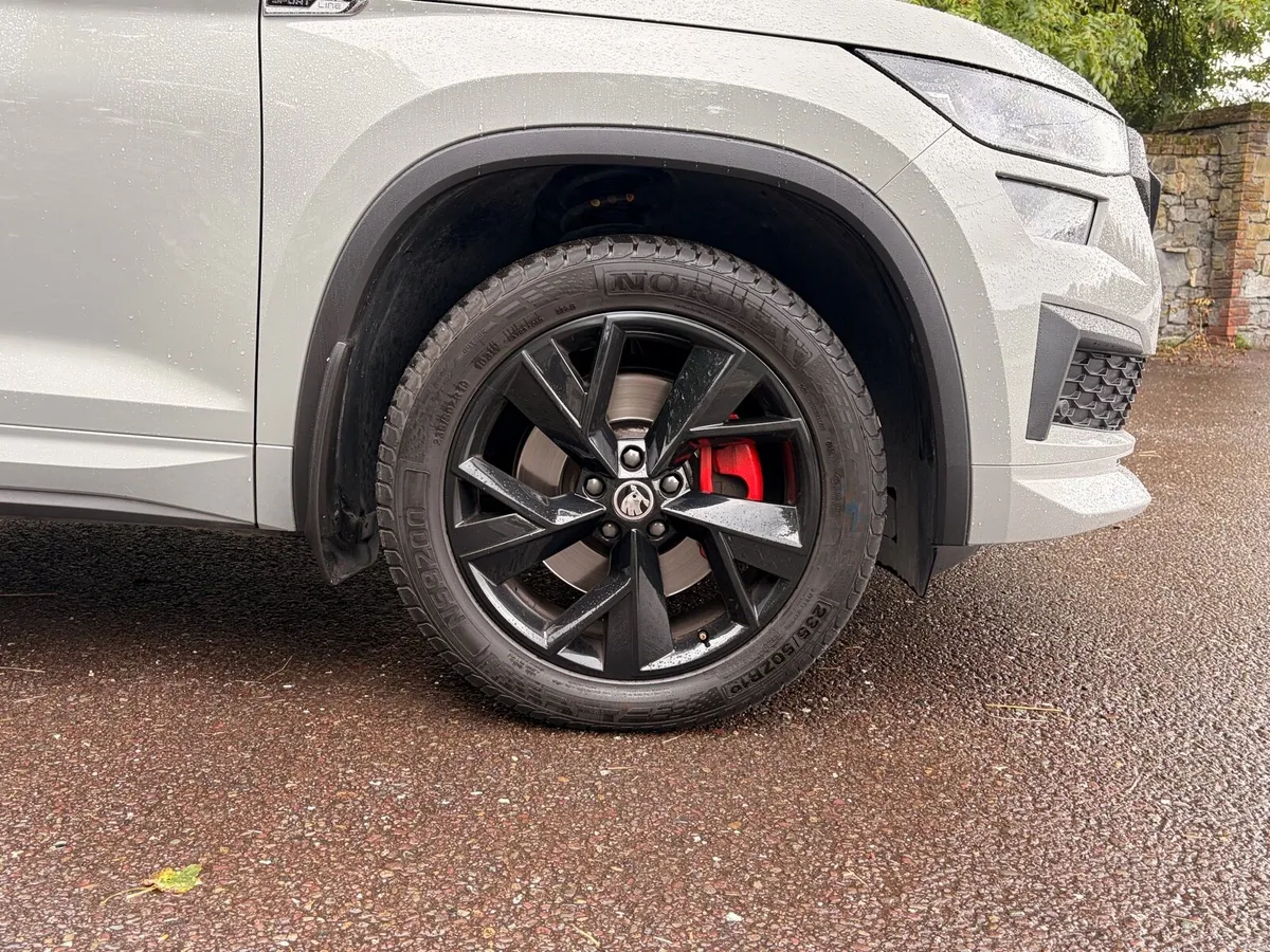 🔥 KODIAQ SPORTLINE AUTO VERY LOW KMS 🔥 - Image 2